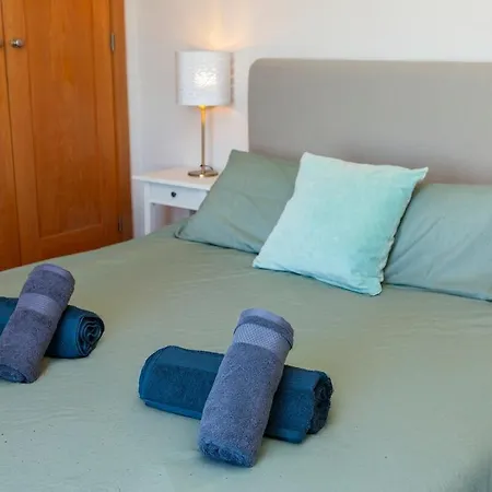 Spacious With Seaviews Appartement *