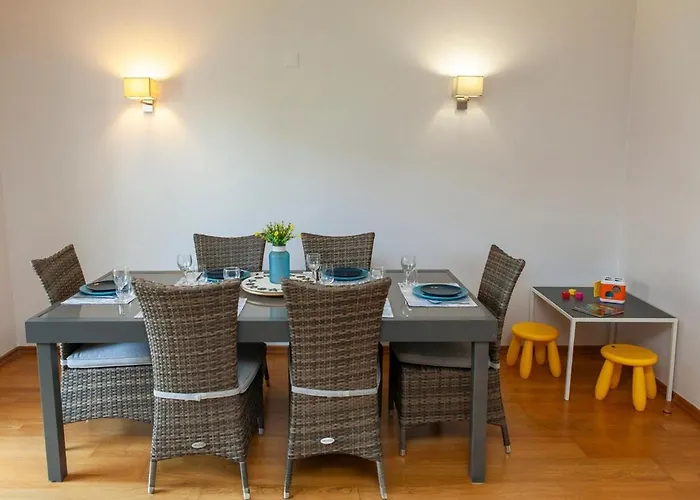 Spacious With Seaviews Apartamento *