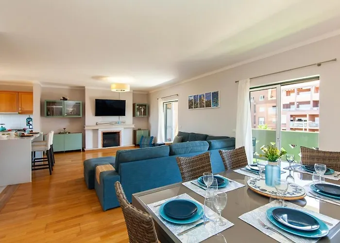 Spacious With Seaviews Apartamento