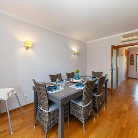 Spacious With Seaviews