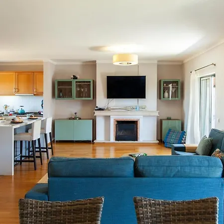 Spacious With Seaviews بورتيماو